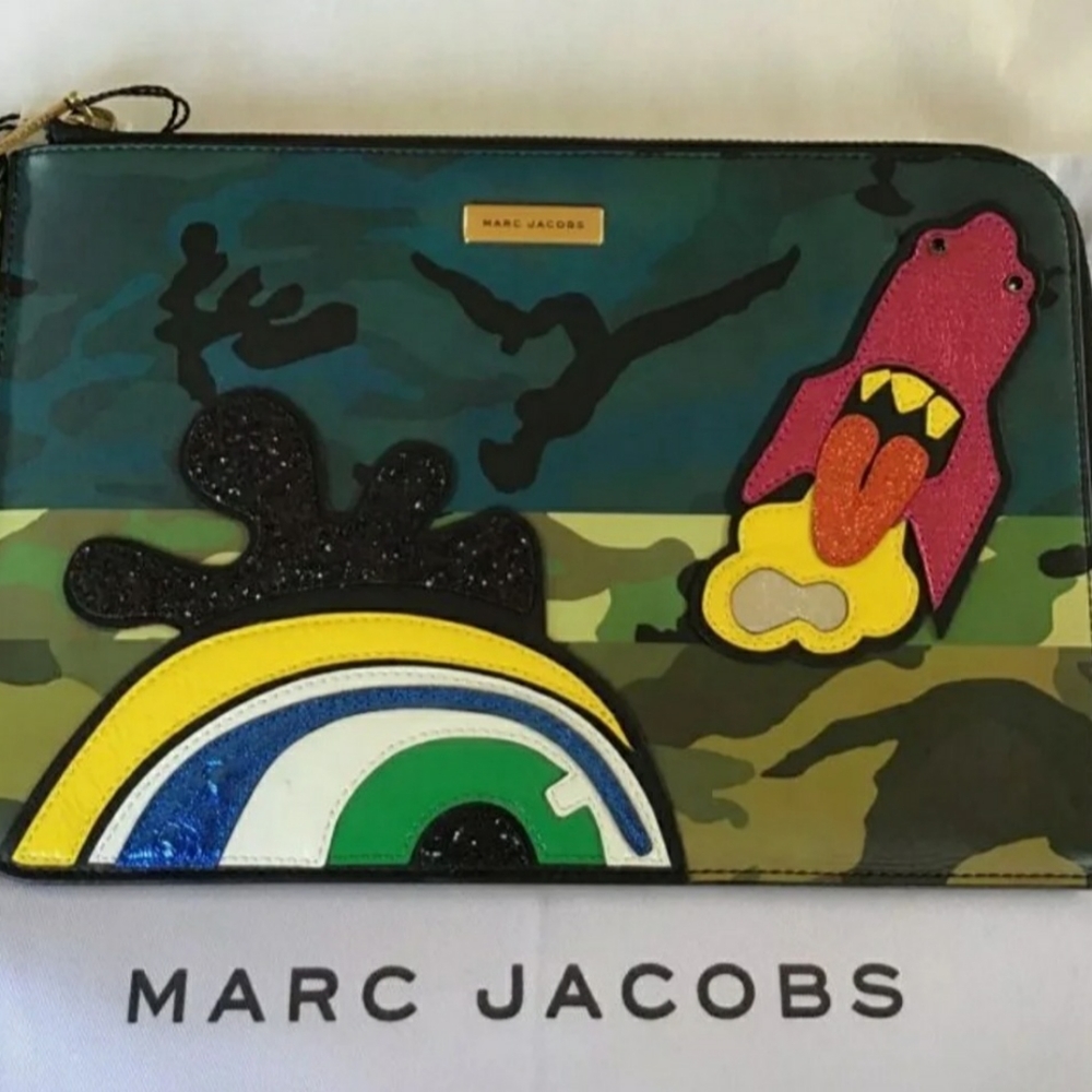 Marc Jacobs Wristlet
